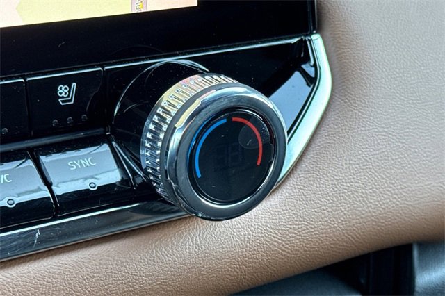 Used 2023 GMC Canyon AT4 w/ AT4 Premium Package image 30