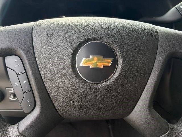 Certified 2025 Chevrolet Express 3500 LT w/ LT Preferred Equipment Group RWD image 5