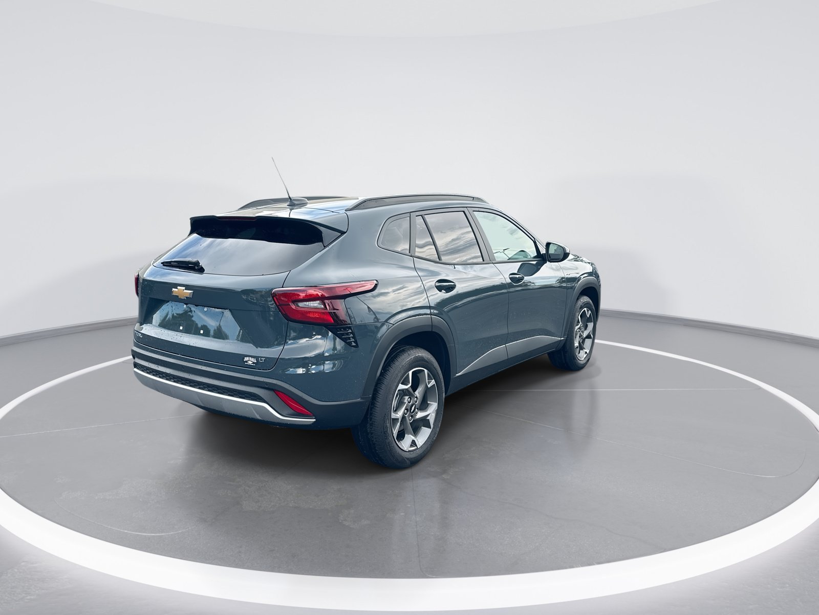 Used 2025 Chevrolet Trax LT w/ Driver Confidence Package FWD image 9