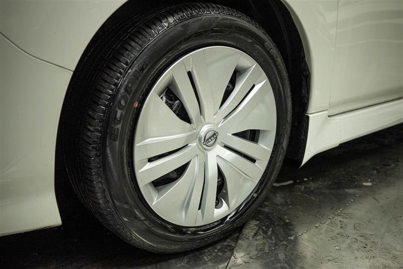 Used 2025 Nissan Leaf S image 3