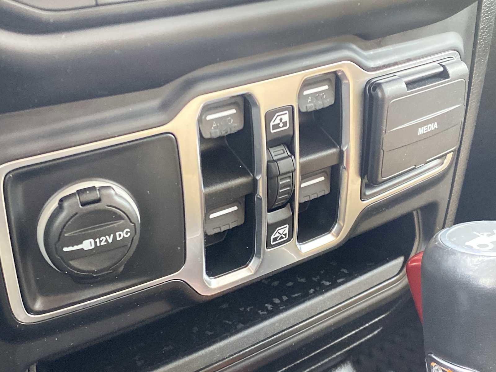 Certified 2019 Jeep Wrangler Unlimited Sahara image 20