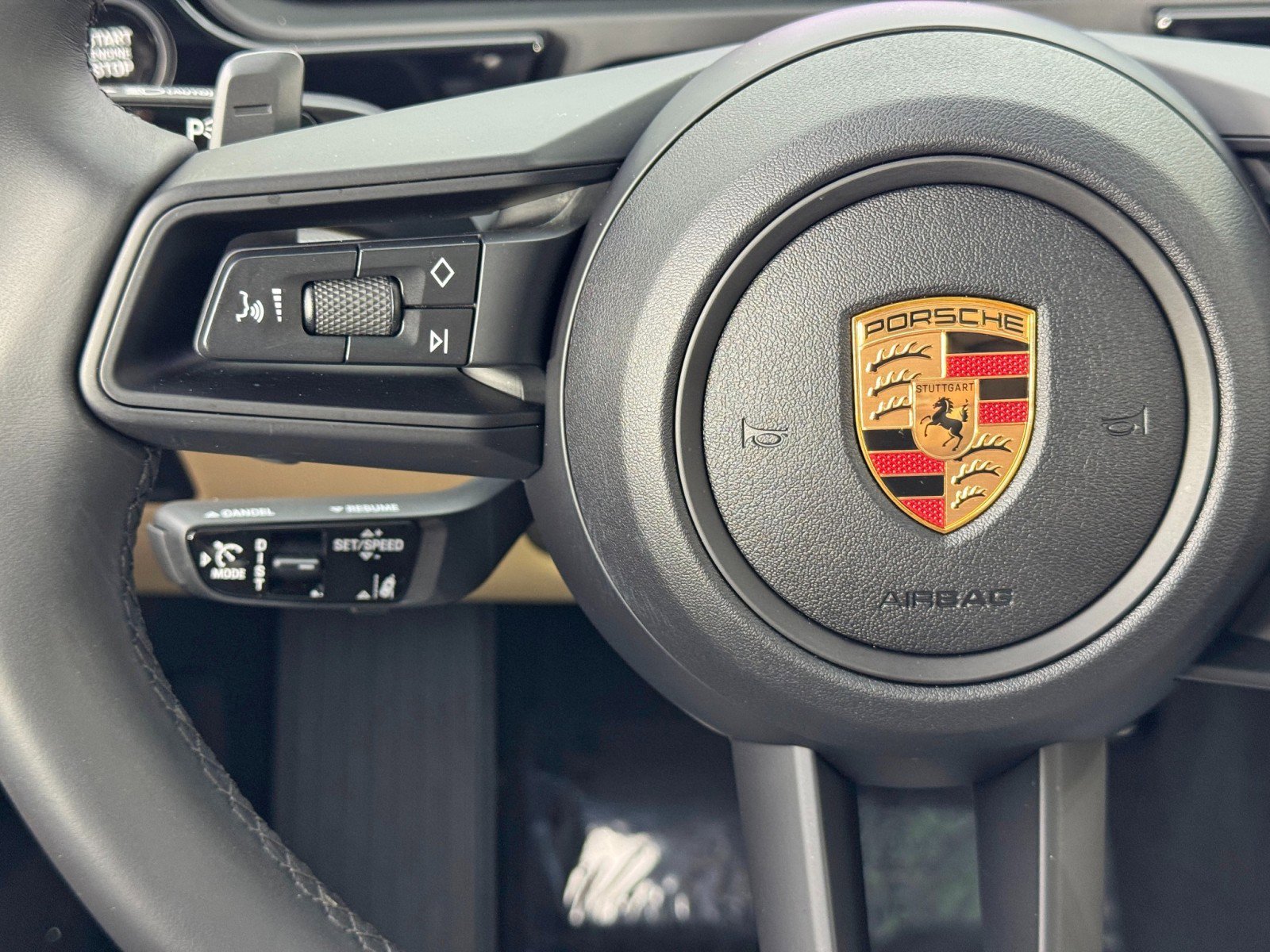 Used 2025 Porsche Cayenne S w/ Premium Package Plus image 21