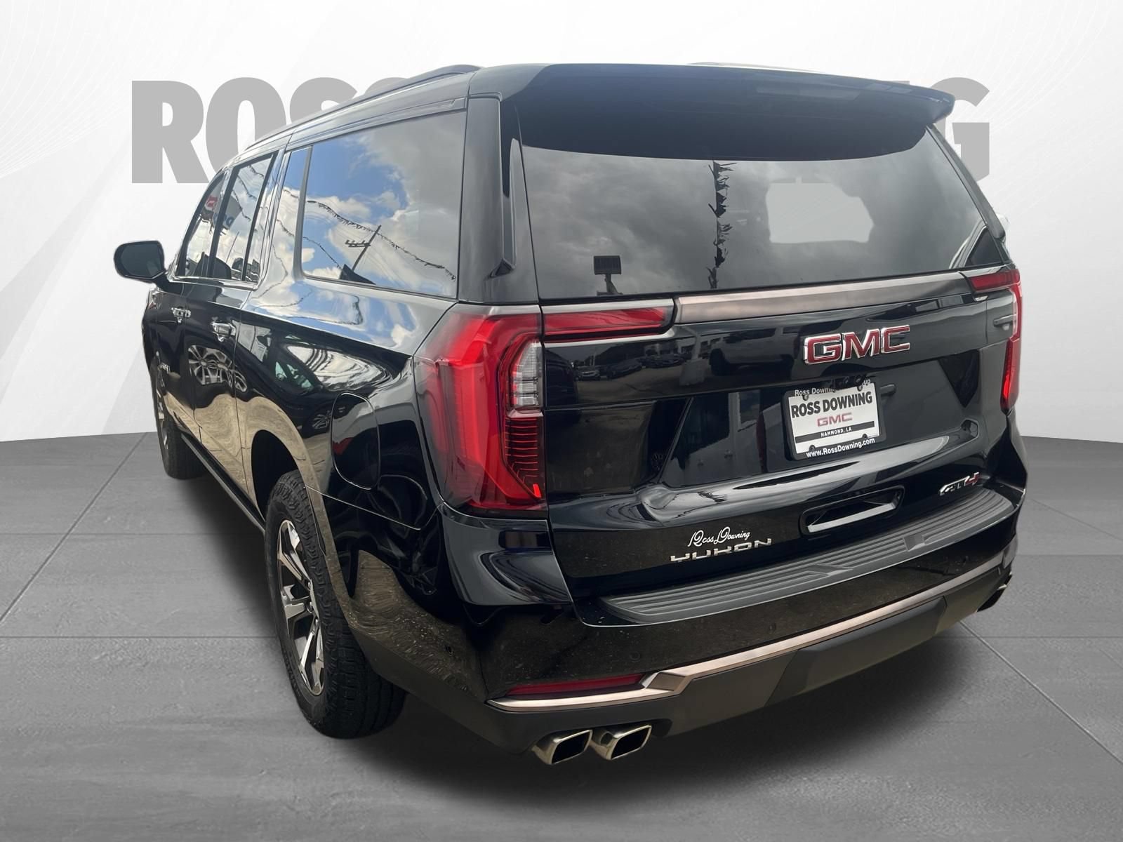 Used 2025 GMC Yukon XL AT4 Ultimate AWD/4WD image 6