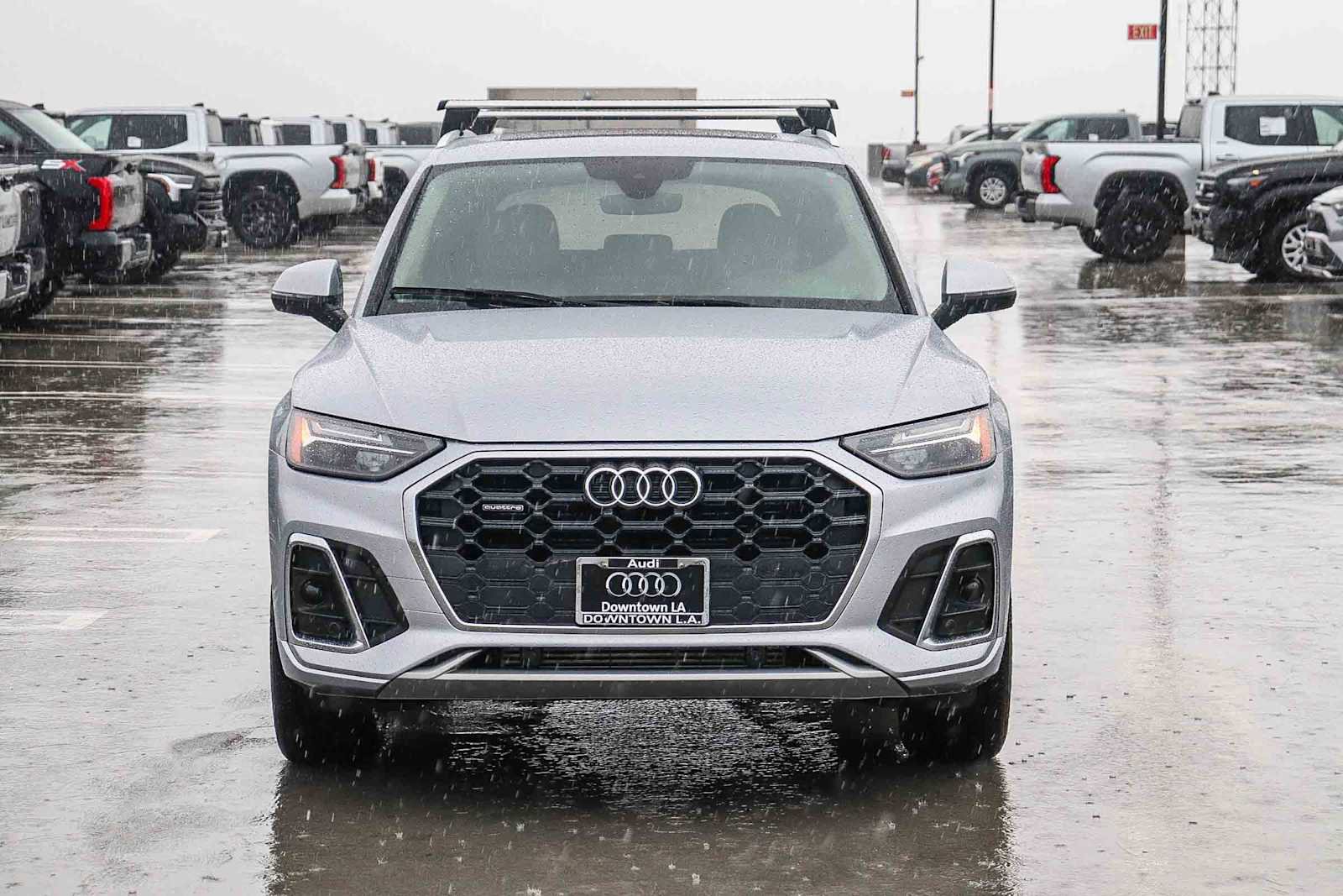 Used 2022 Audi Q5 2.0T Premium w/ Convenience Package image 2