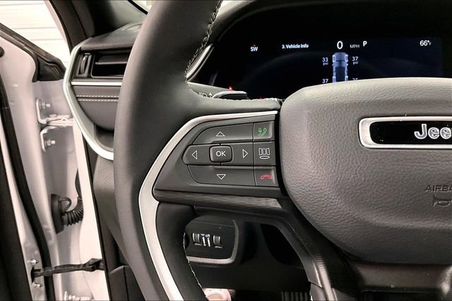 Used 2024 Jeep Grand Cherokee Laredo w/ Luxury Tech Group I image 26