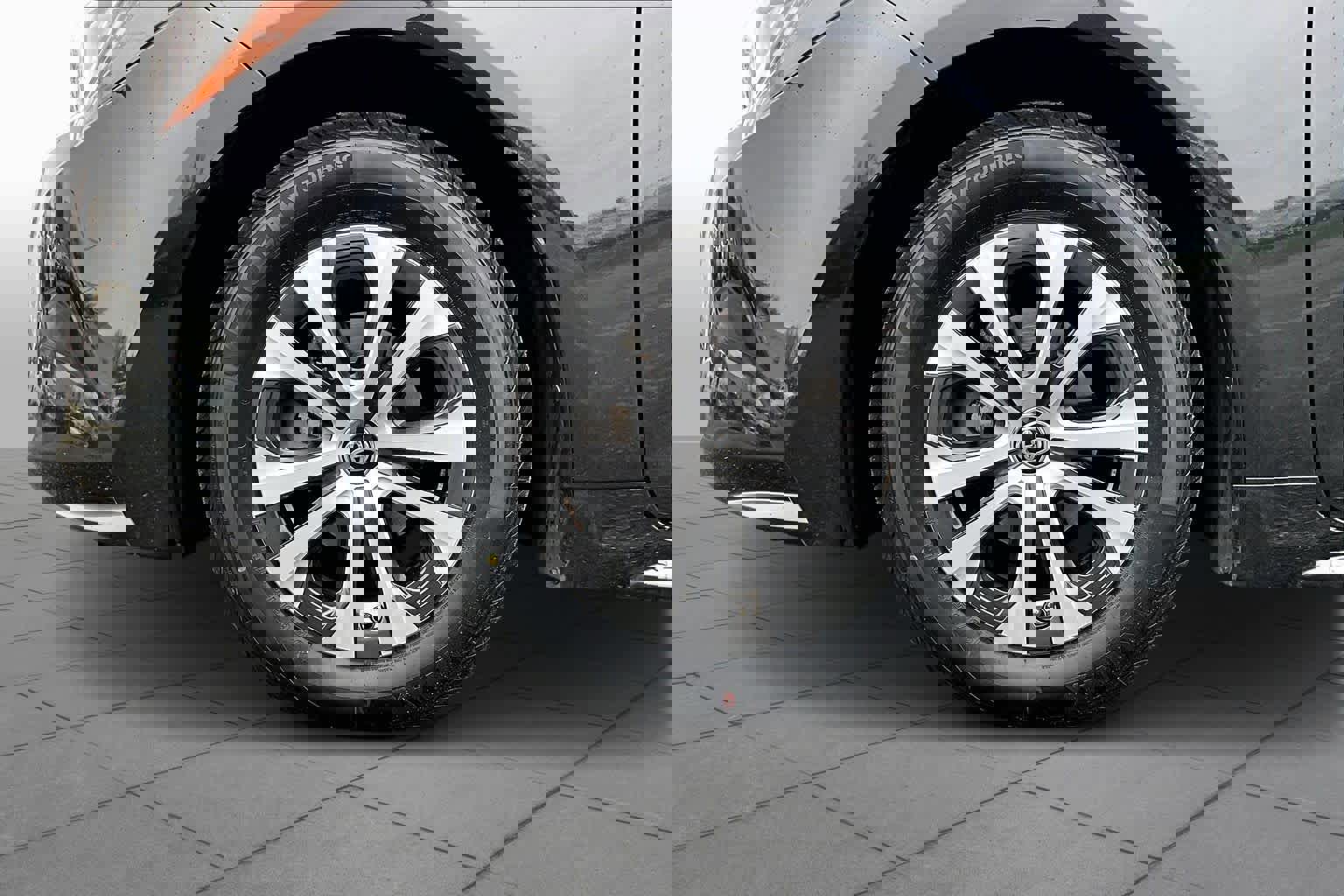 Used 2022 Toyota Corolla LE image 11