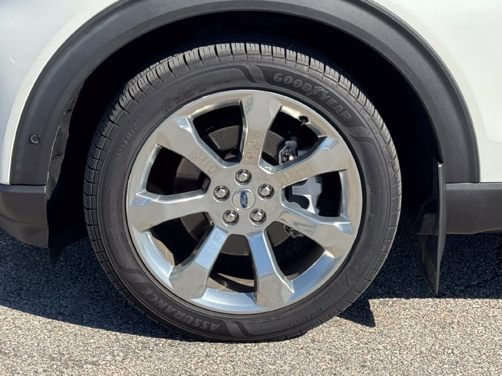 Used 2020 Ford Explorer Platinum w/ Premium Technology Package AWD/4WD image 40