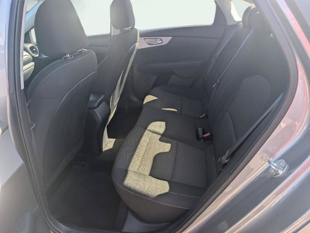 Used 2024 Kia Forte LXS FWD image 17