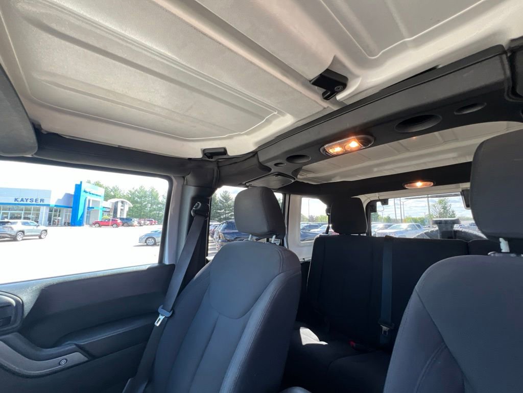 Used 2018 Jeep Wrangler Unlimited Sport S AWD/4WD image 20