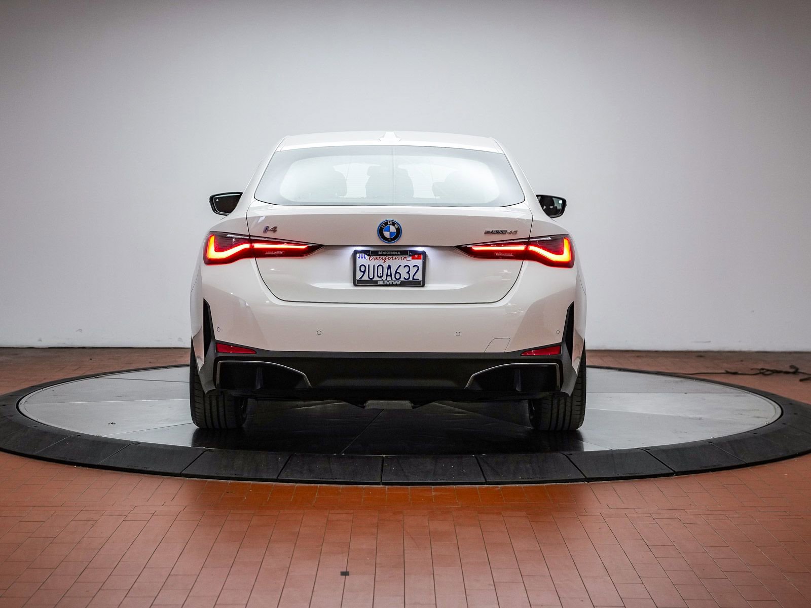 Certified 2025 BMW i4 eDrive40 w/ Premium Package RWD image 6