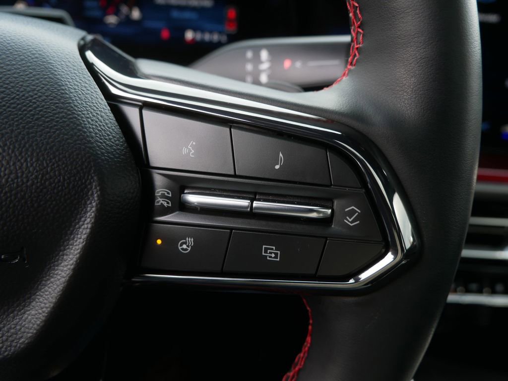 Certified 2025 Chevrolet Traverse RS w/ LPO, Floor Liner Package image 26