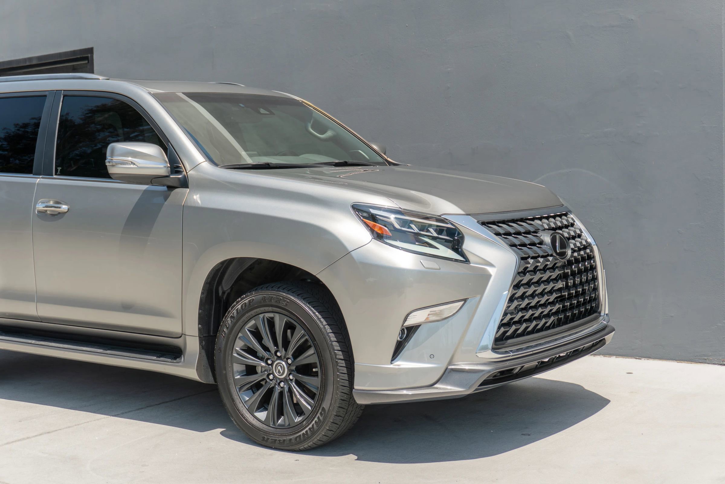 Used 2022 Lexus GX 460 Premium w/ Accessory Package AWD/4WD image 20