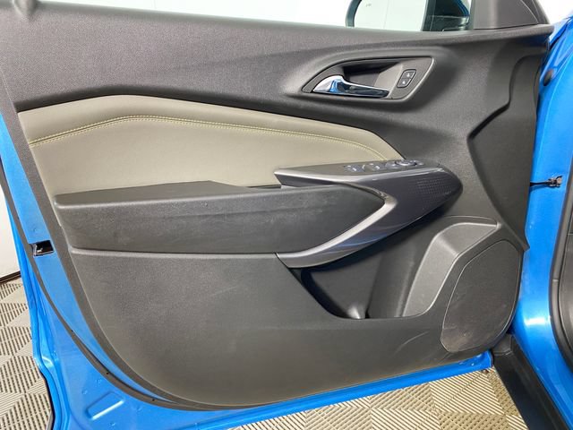 Used 2025 Chevrolet Trax ACTIV w/ Driver Confidence Package FWD image 12