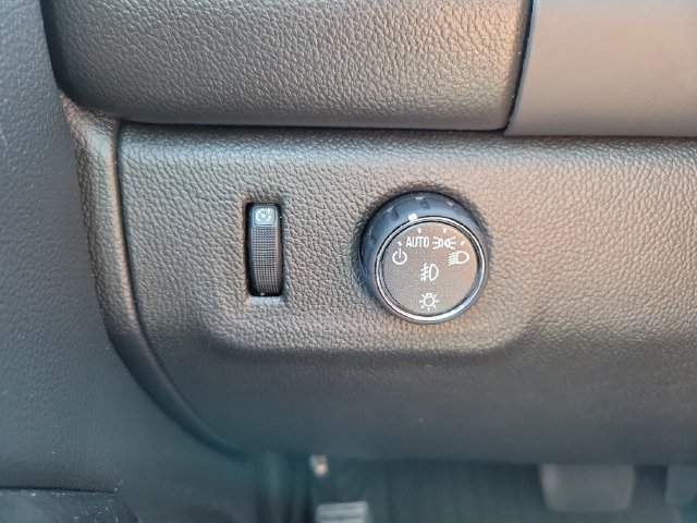 Used 2020 GMC Canyon SLE w/ Driver Alert Package RWD image 21