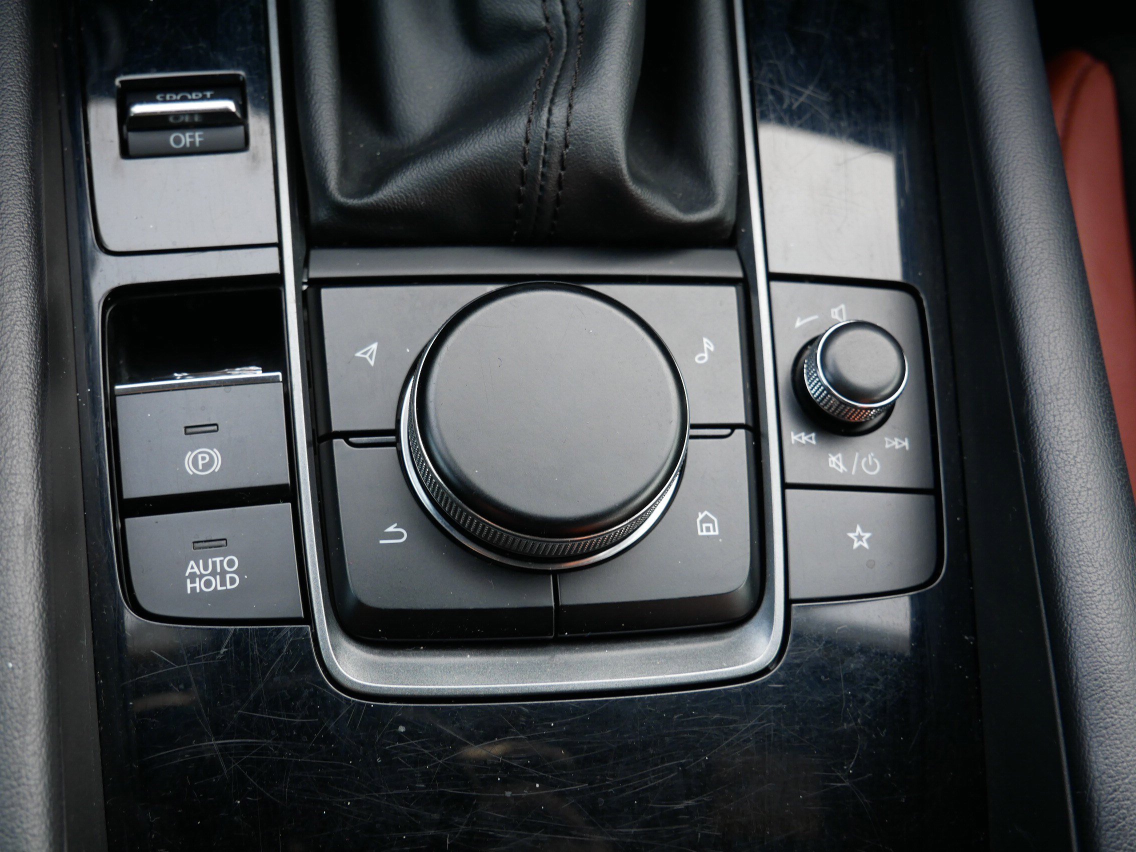 Used 2024 MAZDA MAZDA3 s image 30