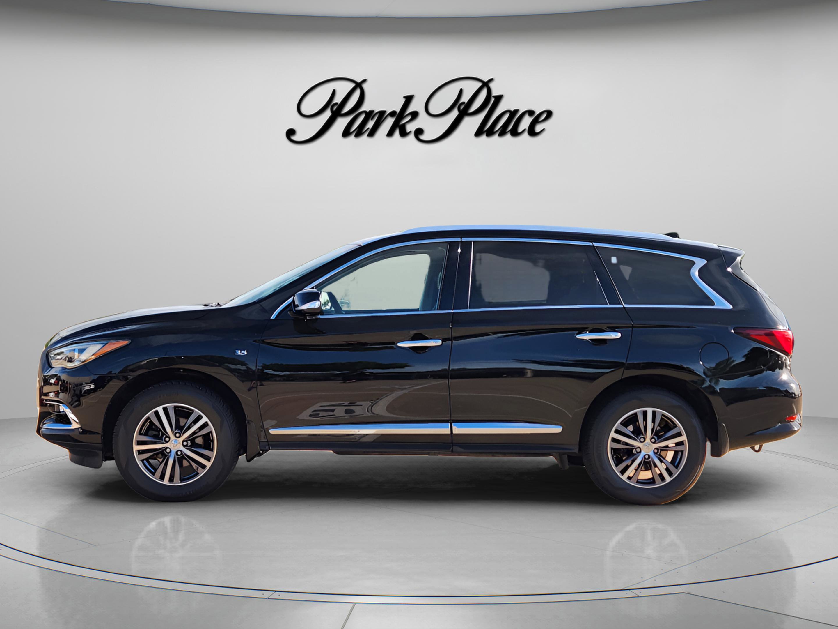 Used 2019 INFINITI QX60 Luxe w/ Essential Package image 3