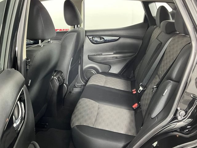Used 2022 Nissan Rogue Sport SV AWD/4WD image 24