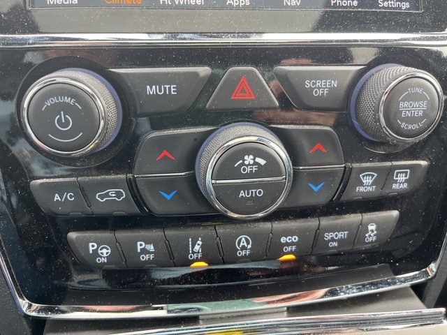 Used 2021 Jeep Grand Cherokee Limited w/ Premium Lighting Group image 24