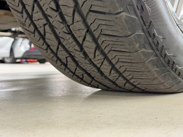 Used 2024 Ford F150 Lariat w/ FX4 Off-Road Package image 12