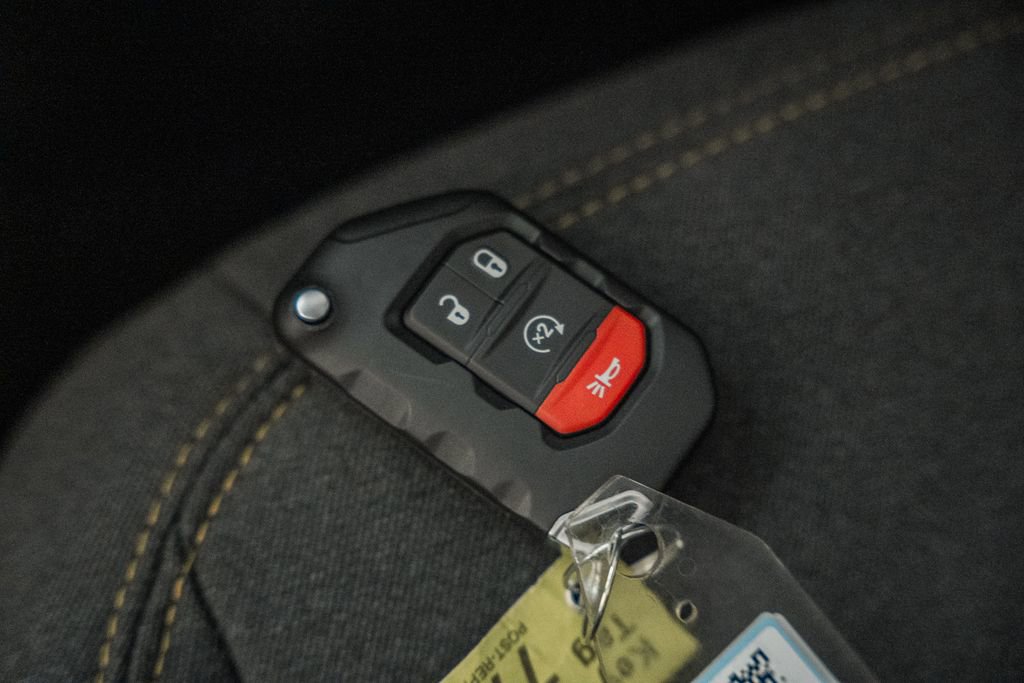 New 2025 Jeep Gladiator Sport image 40