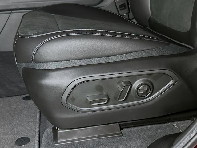 New 2025 Jeep Grand Cherokee L Altitude image 13