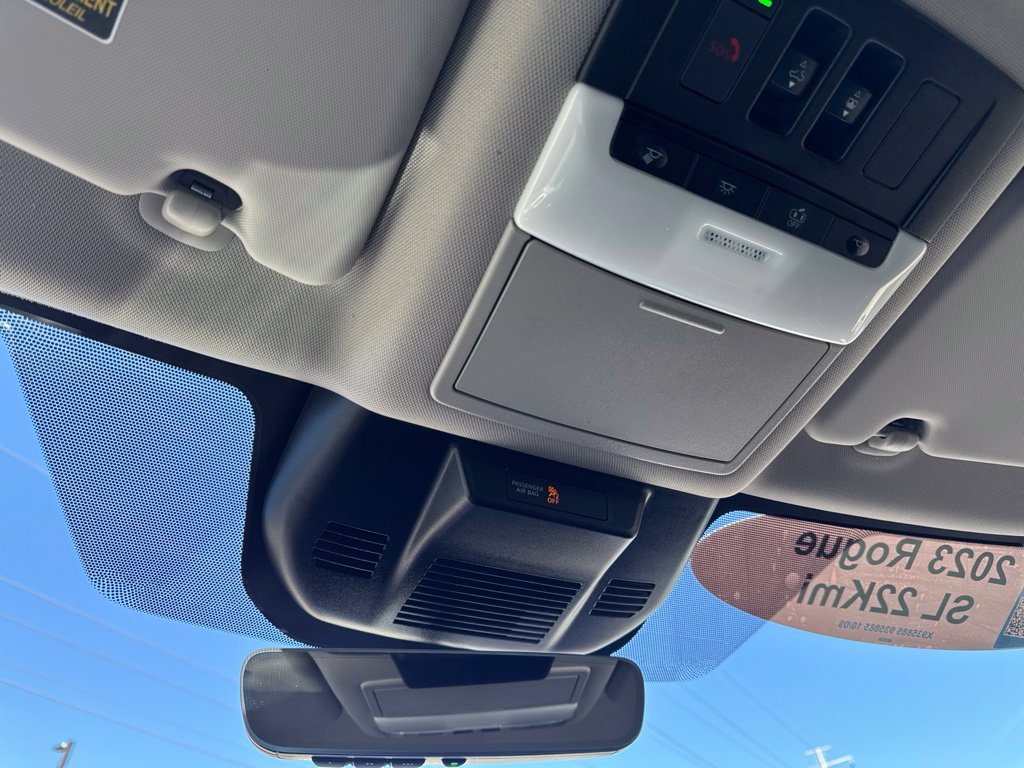 Used 2023 Nissan Rogue SL FWD image 23