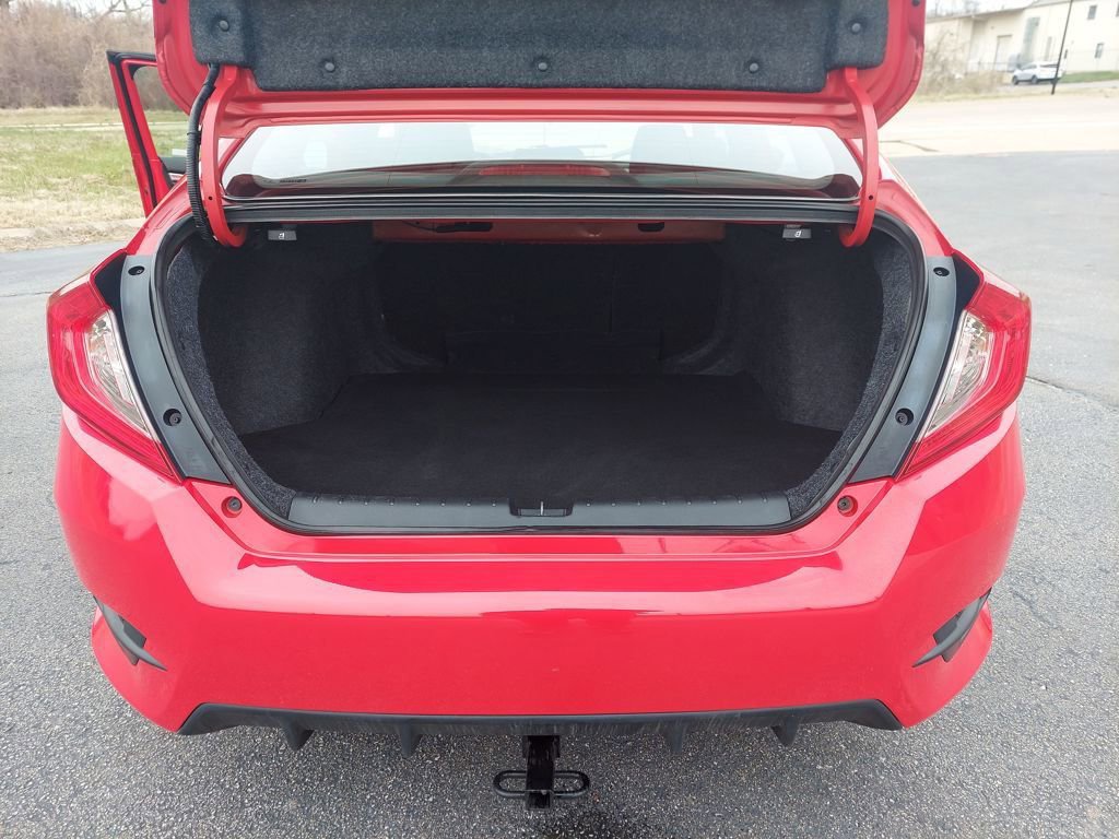 Used 2020 Honda Civic Sport image 24