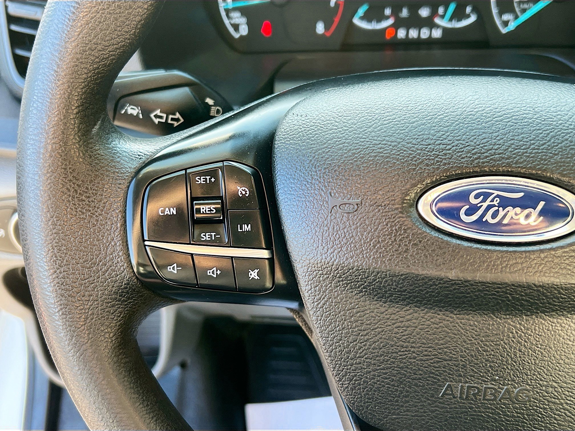 Used 2020 Ford Transit 250 Medium Roof image 18