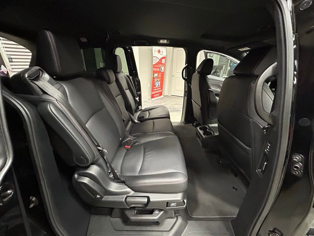 Used 2025 Honda Odyssey Sport-L image 46