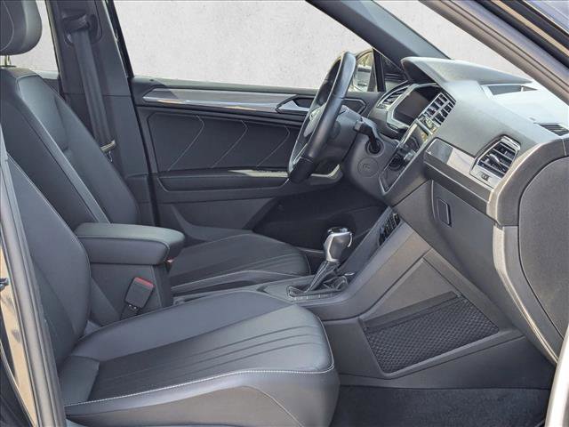 Used 2023 Volkswagen Tiguan SE R-Line image 21