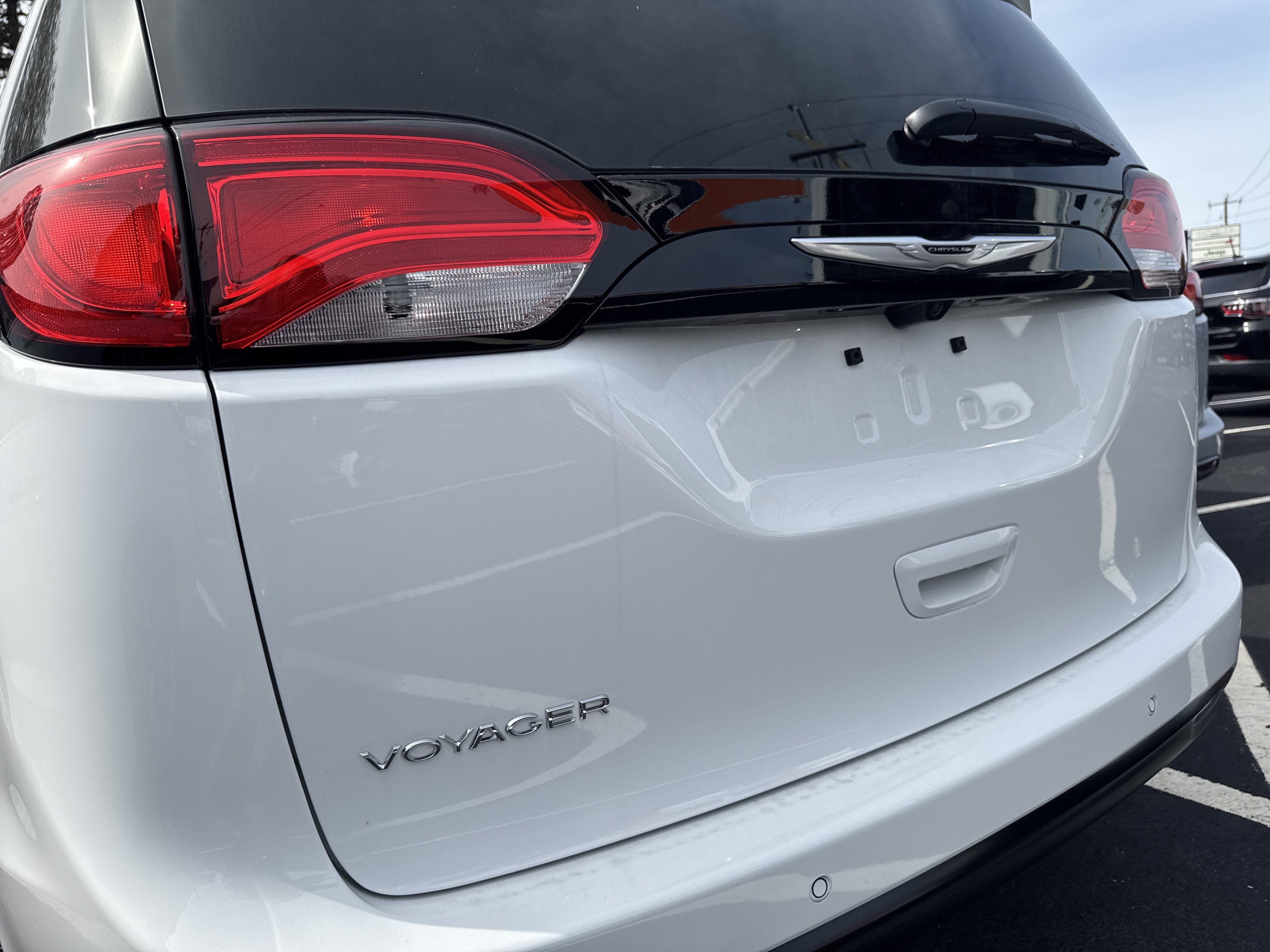 New 2026 Chrysler Voyager LX image 8
