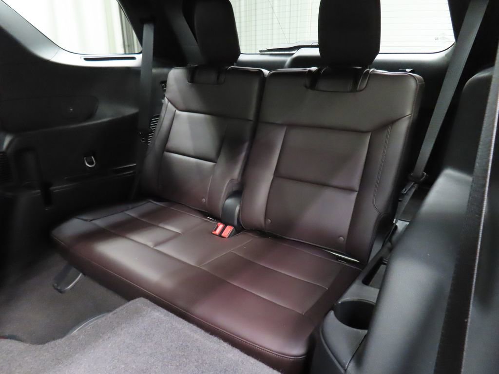 Used 2025 Ford Explorer Platinum w/ Ultimate Package image 12