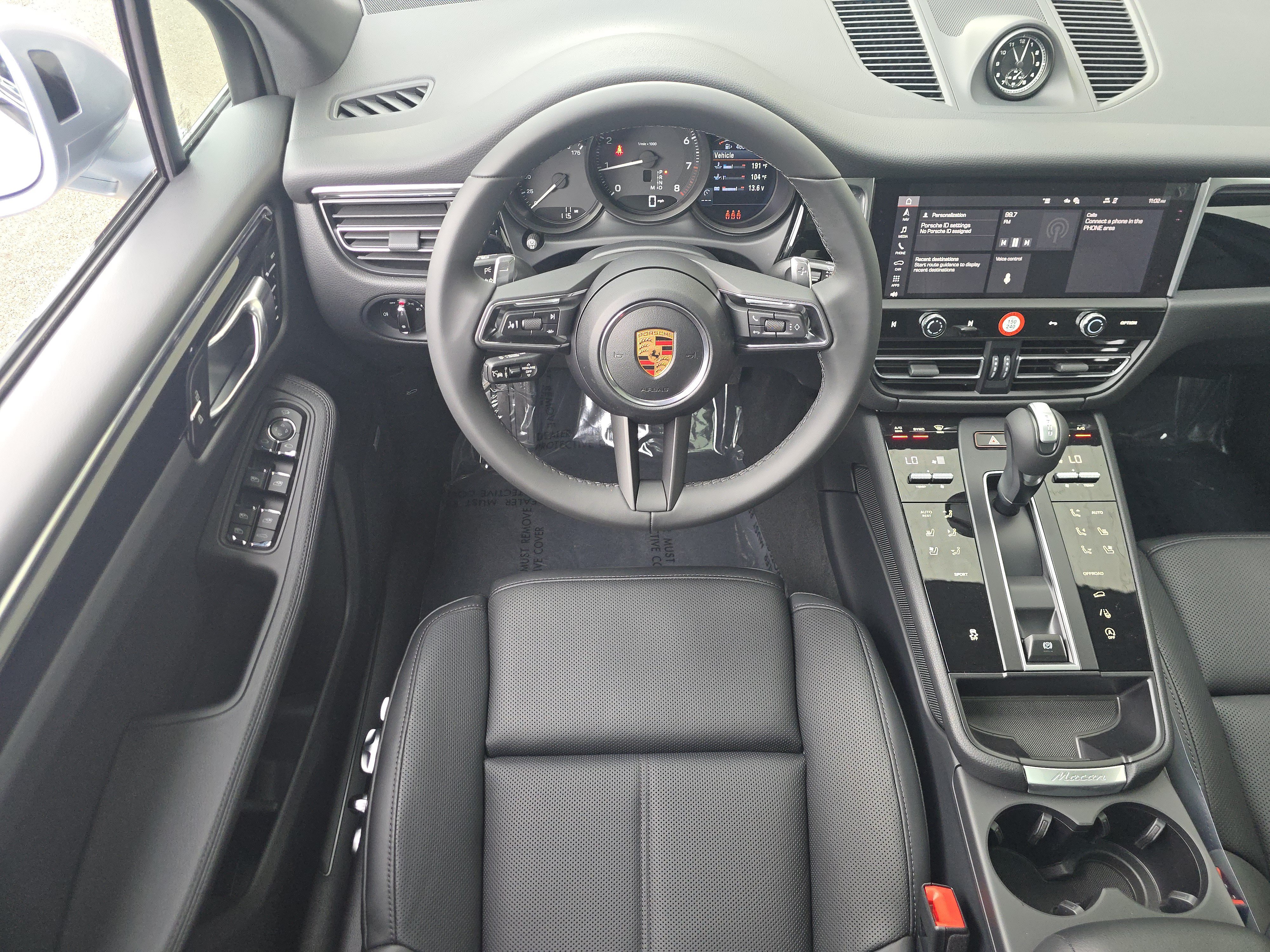 New 2026 Porsche Macan AWD/4WD image 24