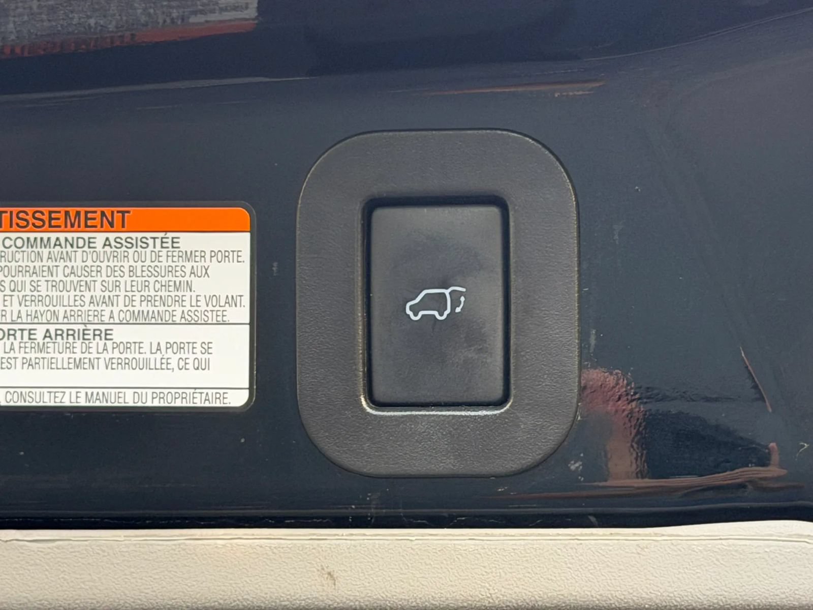 Used 2020 Toyota Sienna XLE w/ XLE Navigation Package FWD image 15