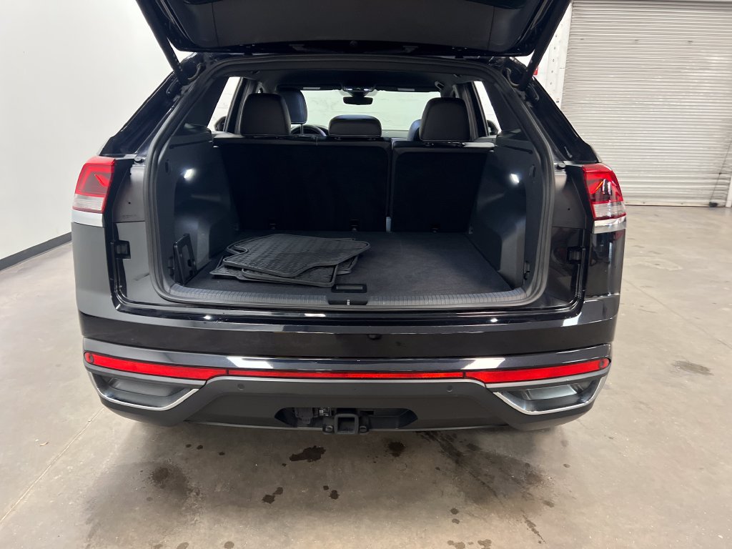 Used 2024 Volkswagen Atlas Cross Sport SE FWD image 23