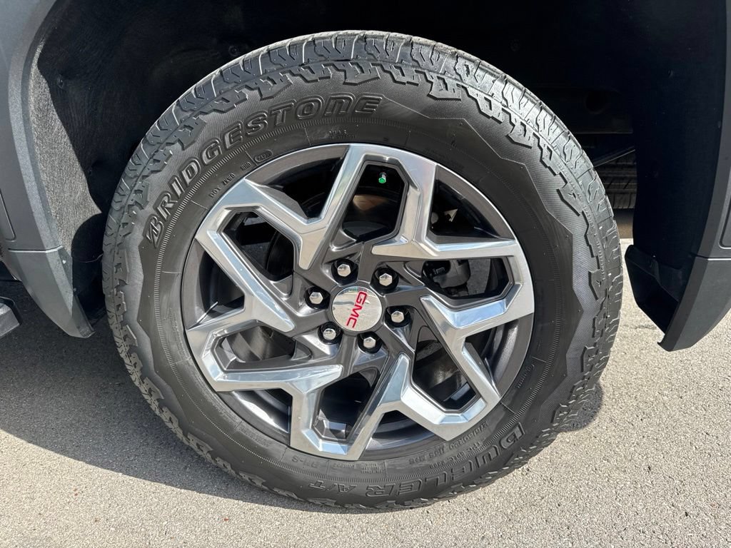 Used 2024 GMC Sierra 1500 SLT w/ SLT Premium Package AWD/4WD image 27