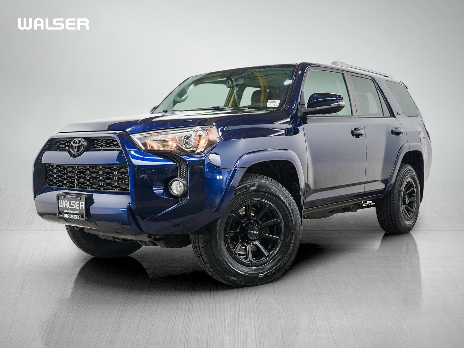 Used 2018 Toyota 4Runner SR5 Premium AWD/4WD image 1