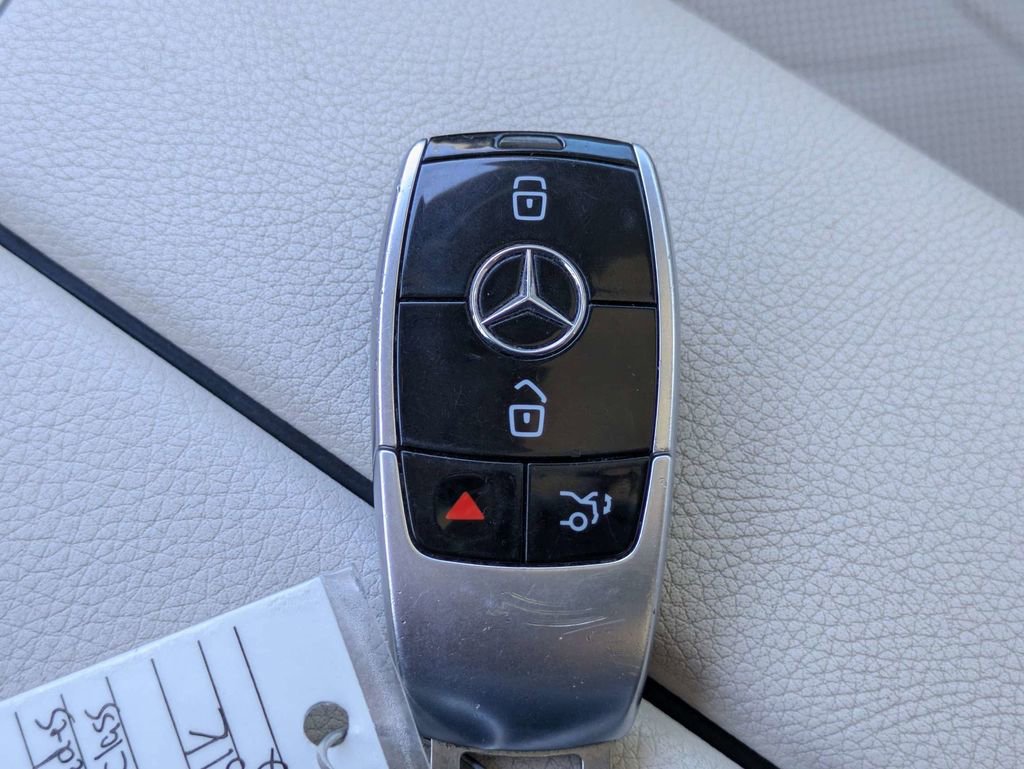 Used 2018 Mercedes-Benz E 400 Coupe image 31