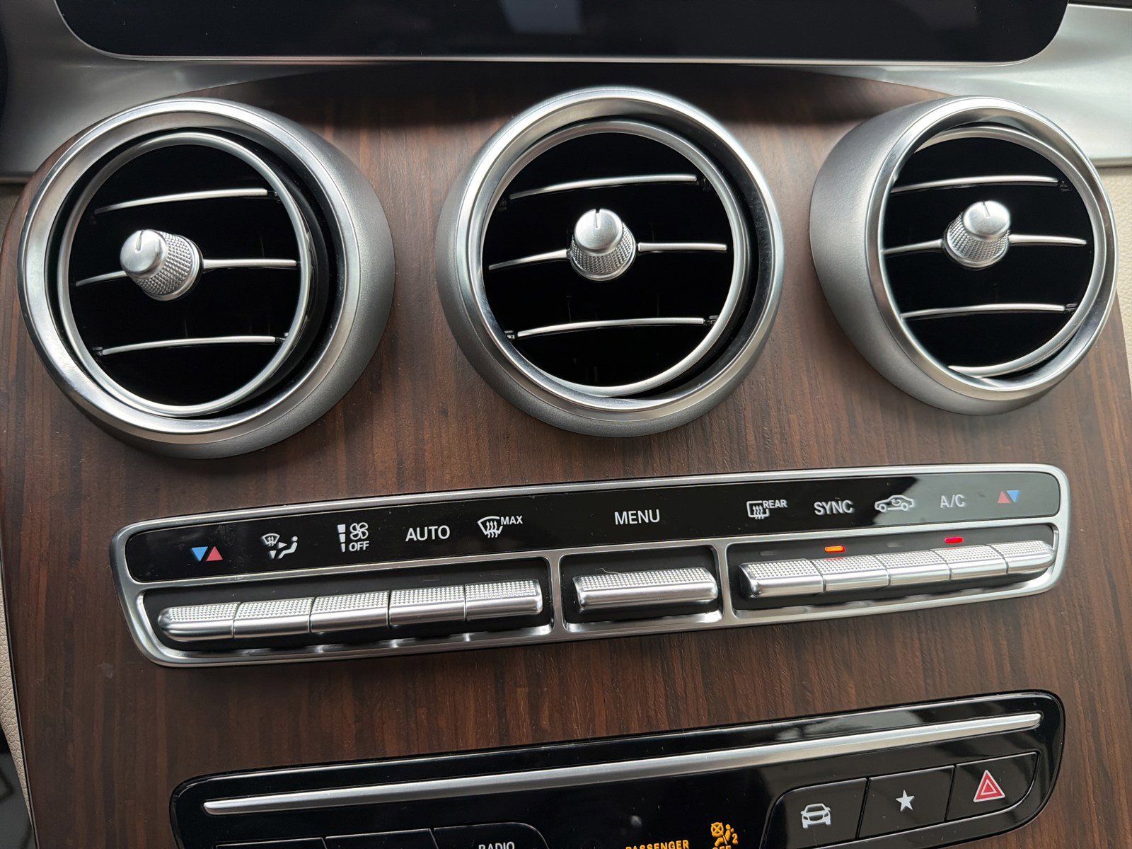 Used 2022 Mercedes-Benz GLC 300 GLC 300 image 22