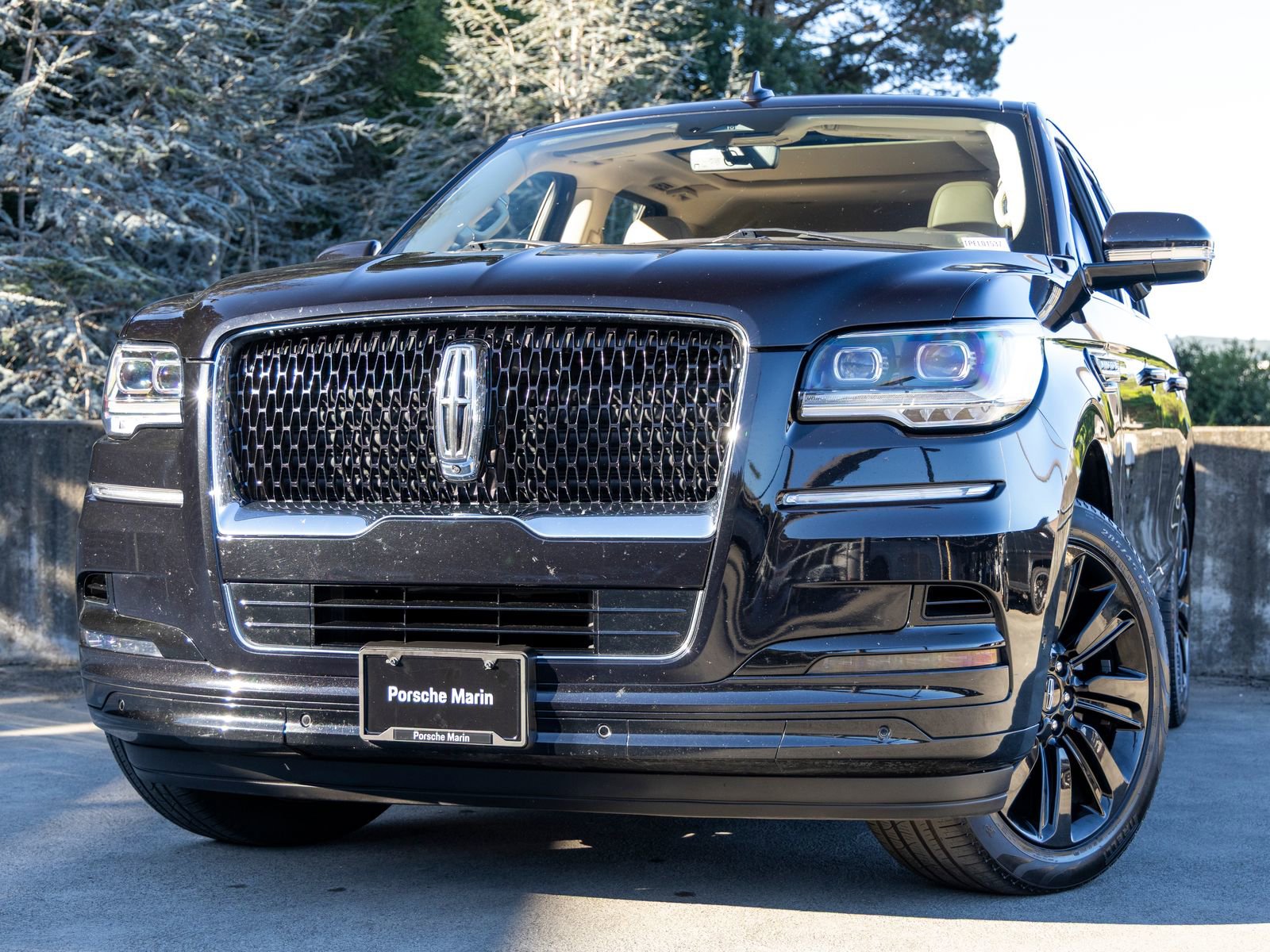 Used 2023 Lincoln Navigator Reserve image 7