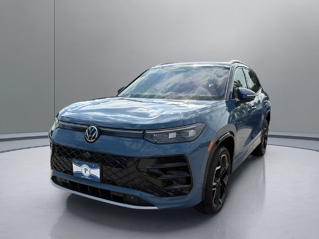 New 2026 Volkswagen Tiguan SEL R-Line AWD/4WD image 3