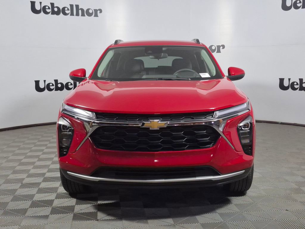 New 2026 Chevrolet Trax LT image 2