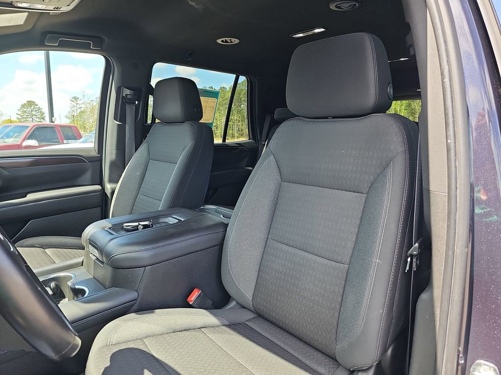 Used 2023 GMC Yukon SLE image 19
