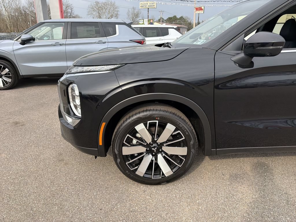 New 2026 Mitsubishi Outlander SE AWD/4WD image 8