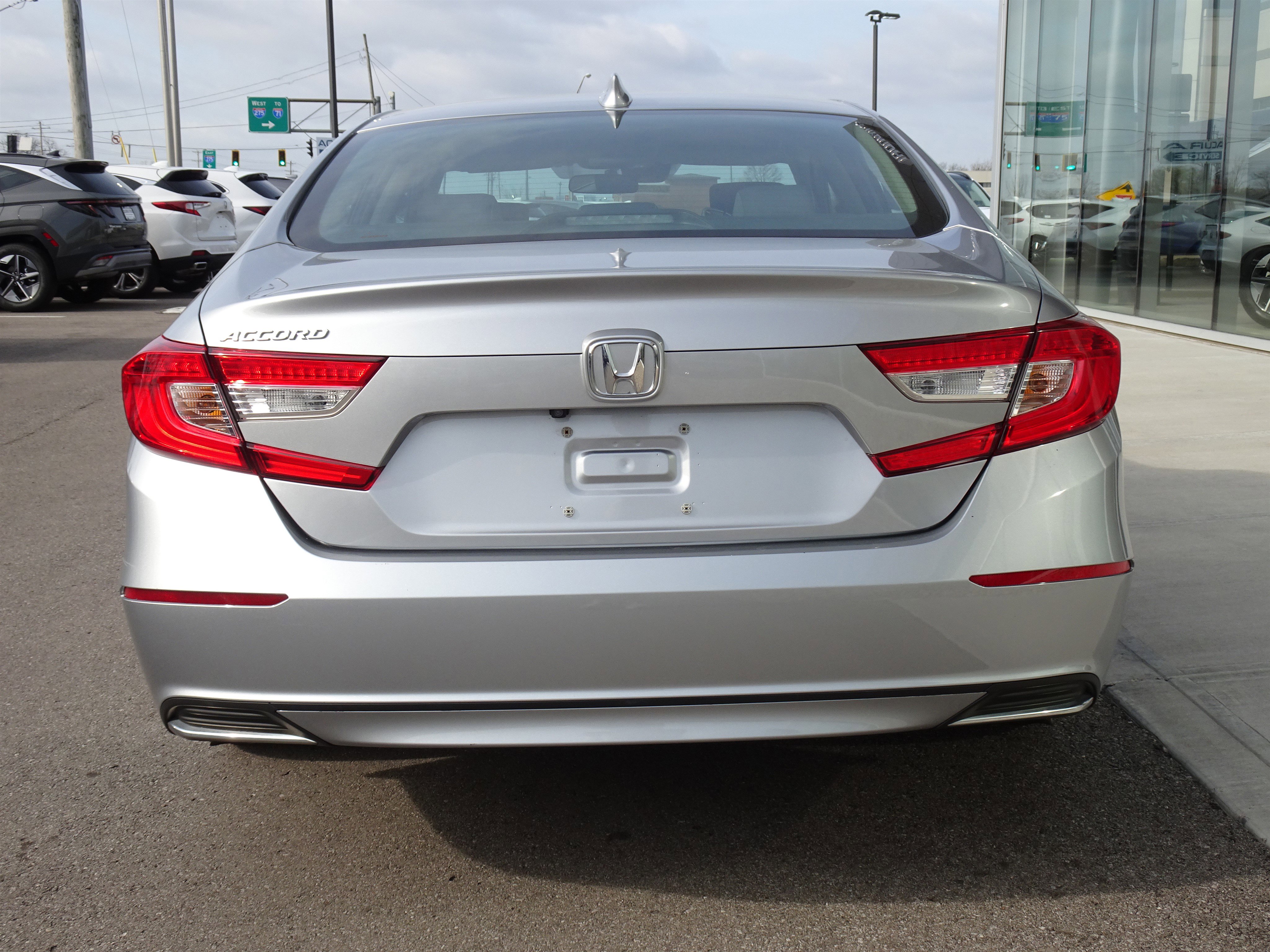 Used 2018 Honda Accord LX image 4