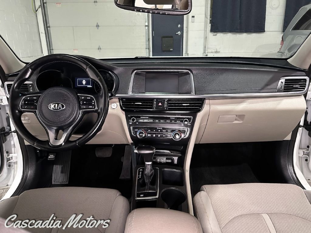 Used 2017 Kia Optima Premium FWD image 15