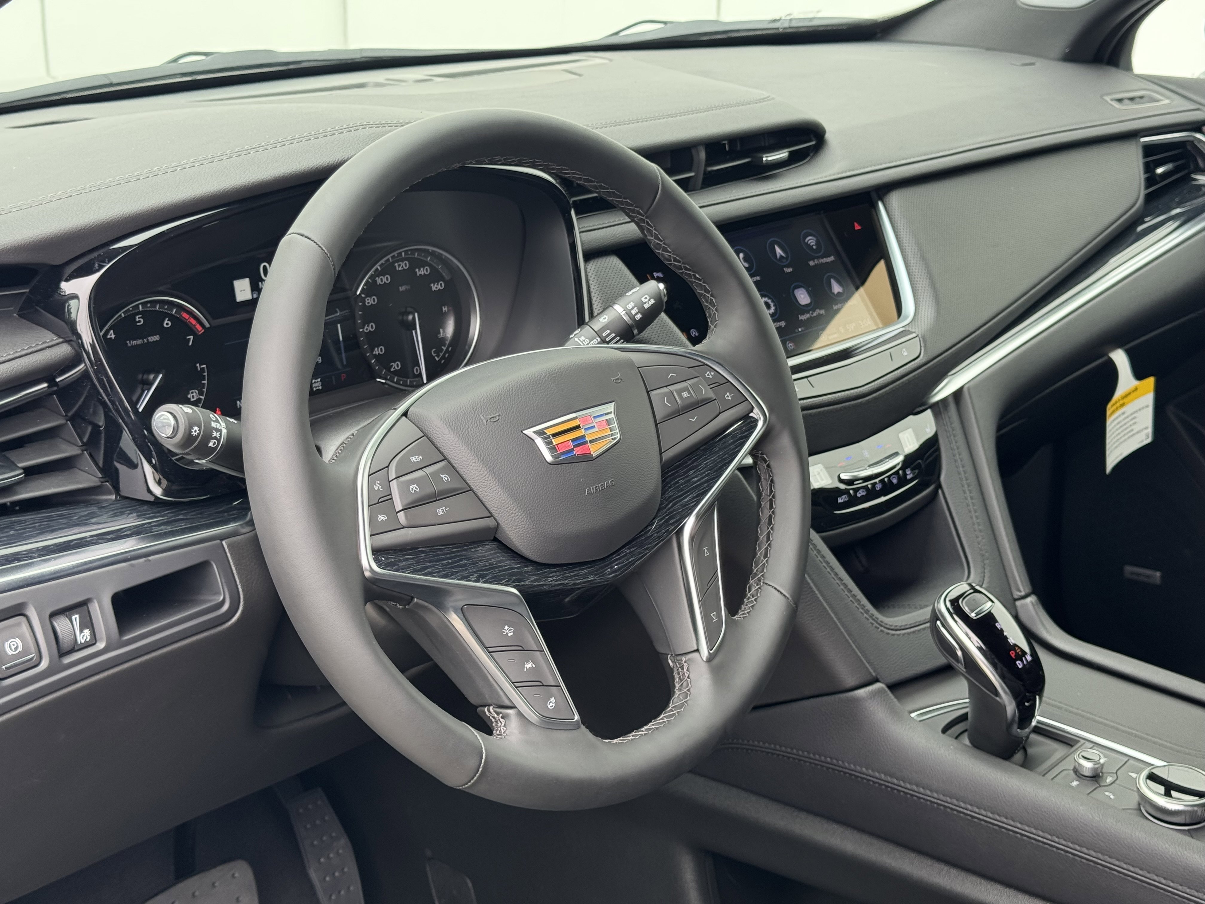 New 2025 Cadillac XT5 Premium Luxury image 15