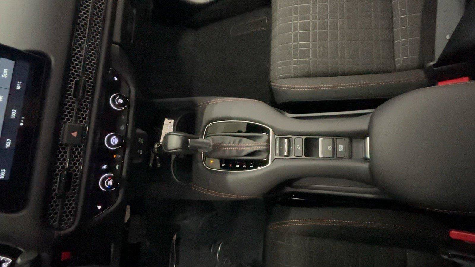 Used 2026 Honda HR-V Sport image 40