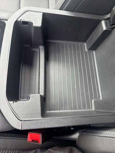 Used 2025 GMC Yukon XL Denali w/ Sun & Power Step Package AWD/4WD image 32