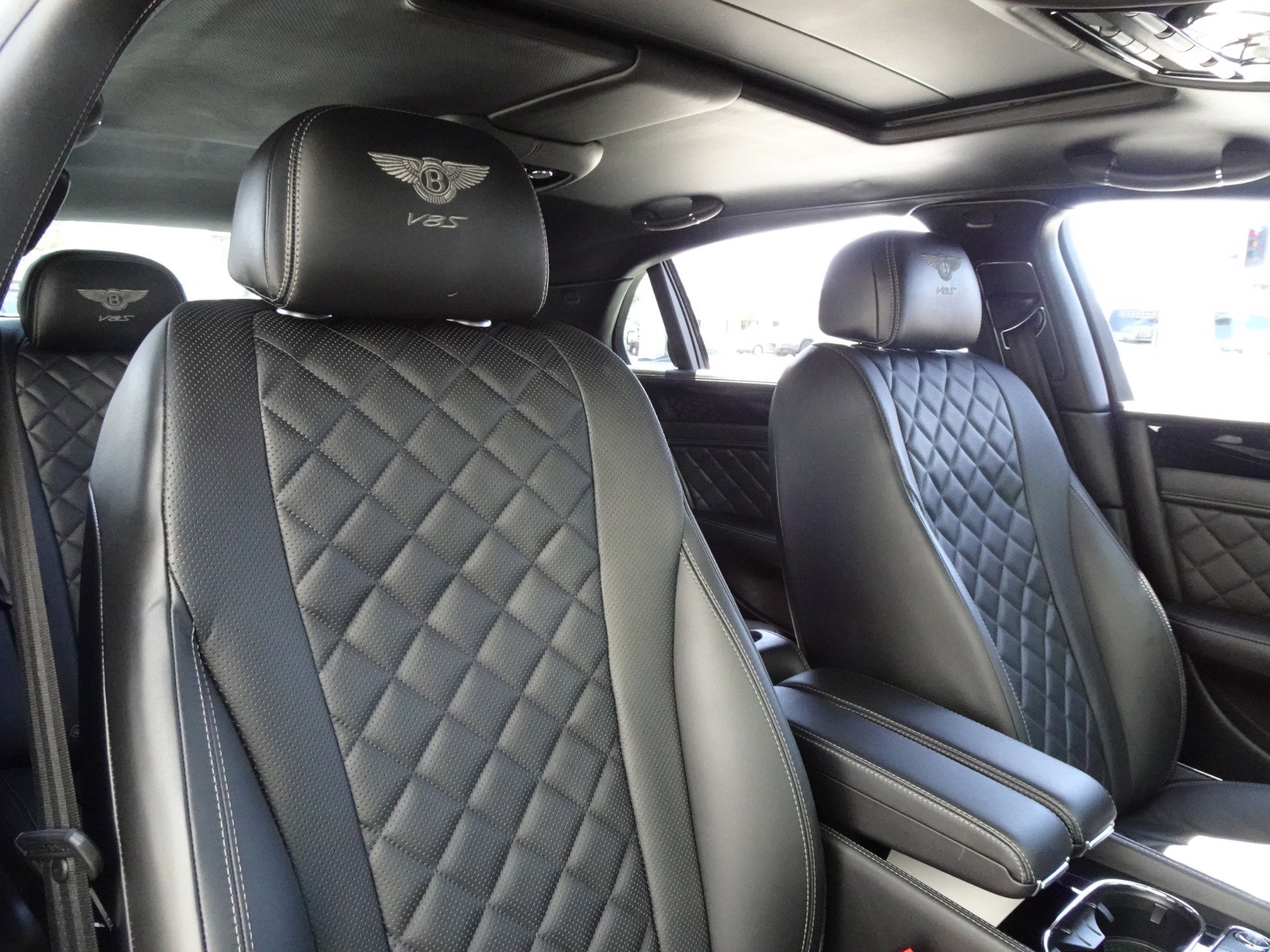 Used 2018 Bentley Flying Spur S V8 AWD/4WD image 21